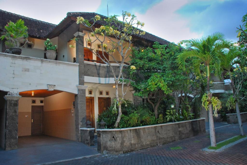 Hotel Taman Ayu 212 Denpasar Exterior foto